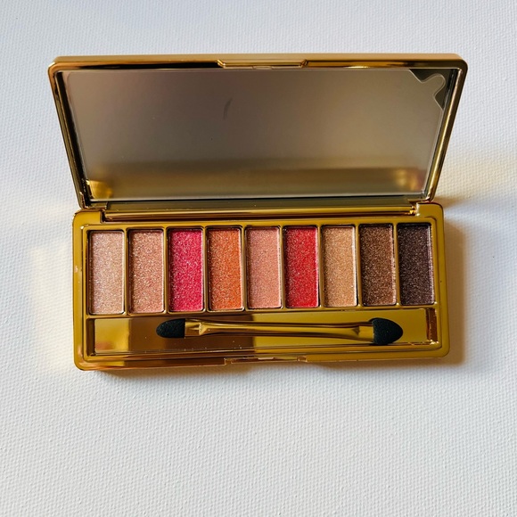 NWT NIB Glittery Glamorous Sparkling 9 Color Eyeshadow Palette - Picture 9 of 16